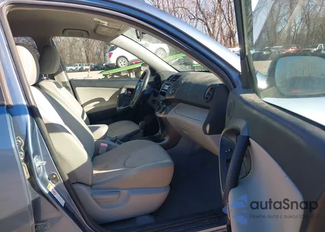 2010 Toyota Rav4 z USA, uszkodzony, nr VIN JTMBF4DVXAD029956